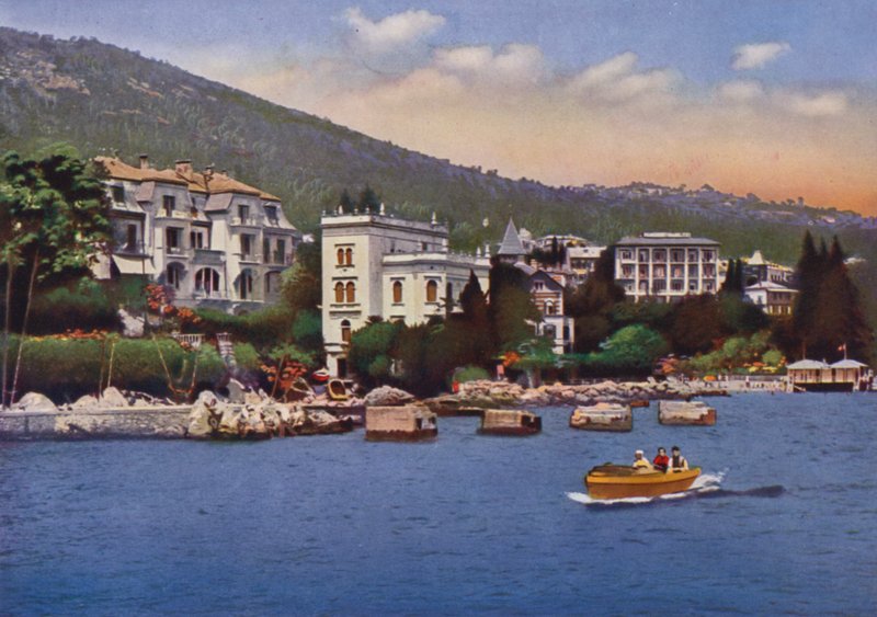Opatija, ahora Opatija en Croacia: Villas vistas desde el Puerto, Sanatorio Dr Horvat, y otros (foto) de European Photographer