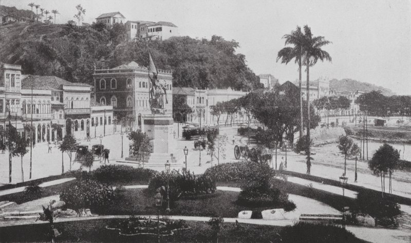 Brasil: Praca Cabral, Río (foto b/n) de European Photographer