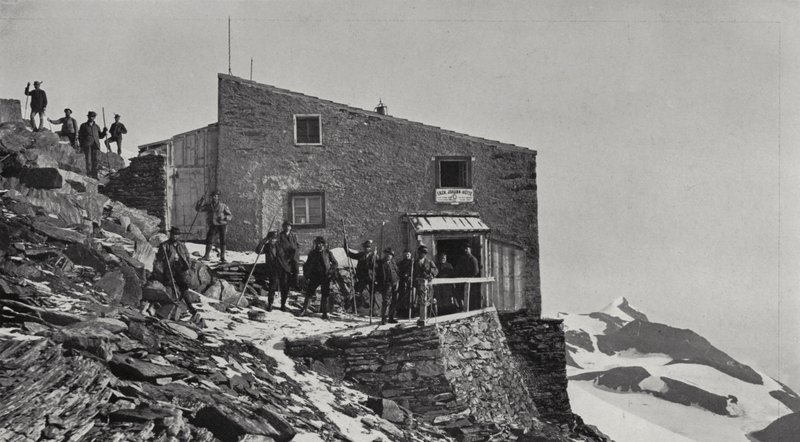 Erzherzog Johann-Hütte, hacia el Wiesbachhorn (foto en blanco y negro) de European Photographer