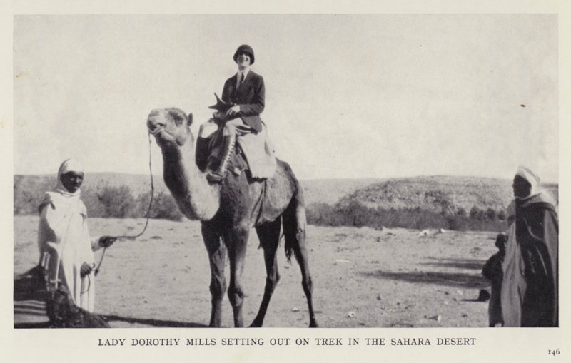 Lady Dorothy Mills partiendo de expedición en el desierto del Sahara de European Photographer