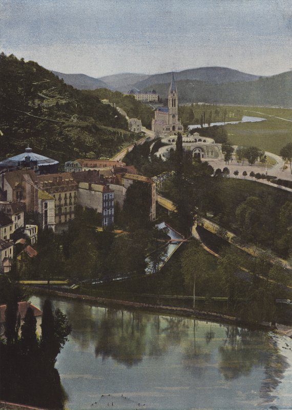 Lourdes, vista desde el castillo de European Photographer