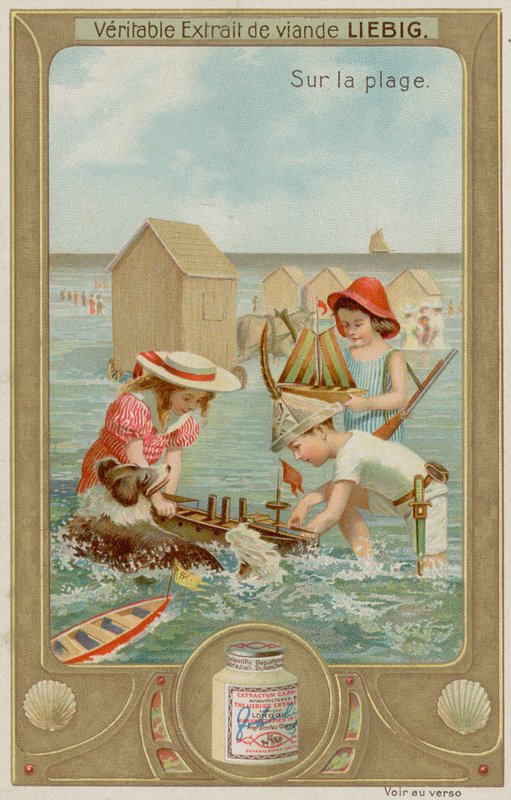 Niños jugando con barcos de juguete y un perro de European School