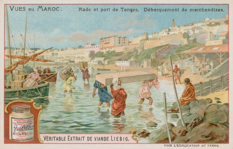 Descargando mercancía en el puerto de Tánger de European School