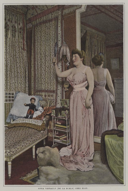Anna Thibault, cantante francesa en La Scala, París, en casa de French Photographer
