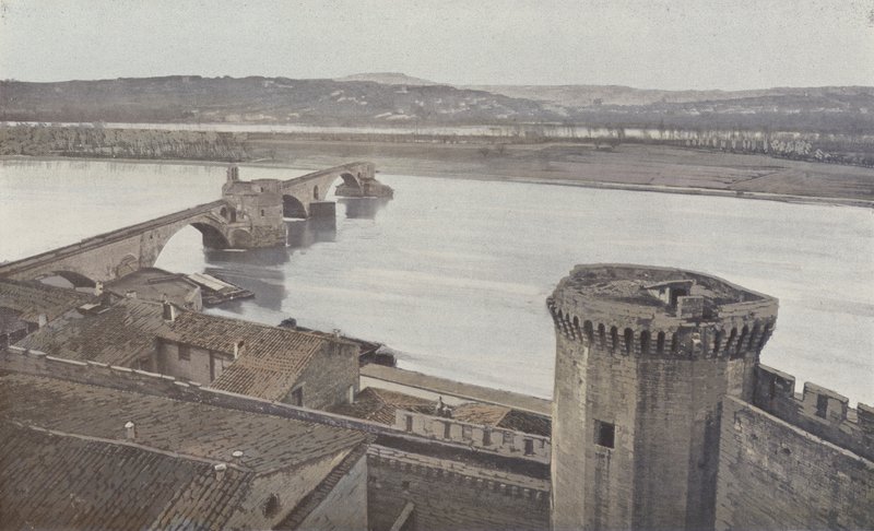 Aviñón, Fortificaciones y Puente Saint Bénézet de French Photographer