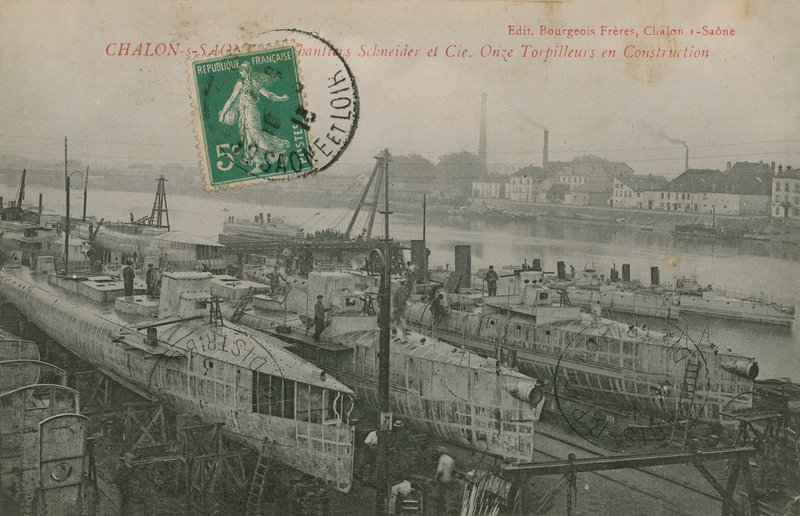 Once torpederos en construcción por Schneider y Co en Chalon-sur-Saone en el este de Francia de French Photographer