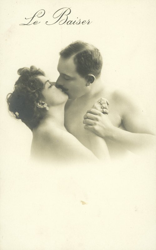Pareja besándose de French Photographer
