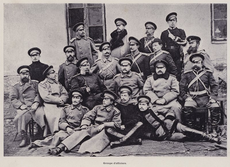 El Ejército Ruso: Grupo de oficiales (foto en b/n) de French Photographer