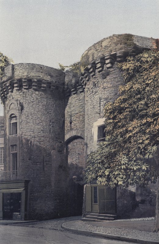 Laval, Porte Beucheresse, Lado SO de French Photographer