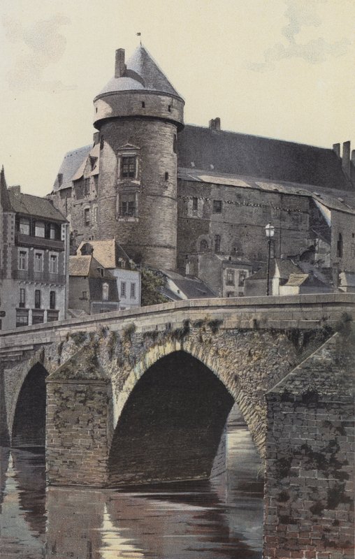 Laval, Viejo Chateau de French Photographer