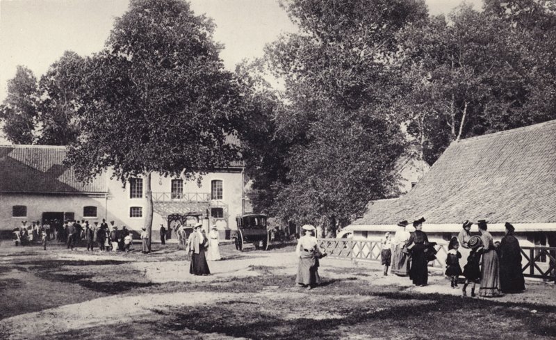 Le Touquet, los graneros y establos, etc., que en 1903 se arreglaron para recibir huéspedes en lo que fue el primer Hotel Hermitage de French Photographer