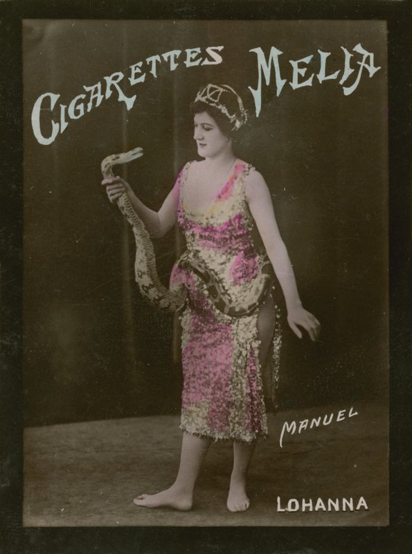 Lohanna, chica con serpiente de French Photographer