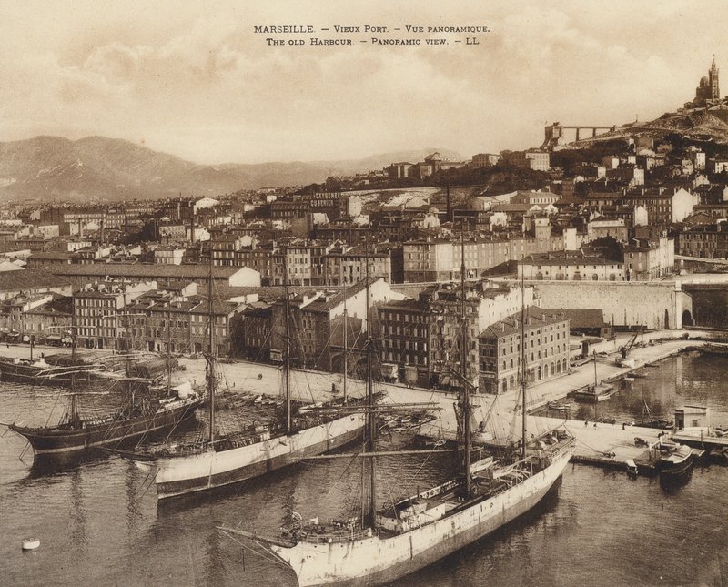 Marsella / Marseilles: Vieux Port, Vista panorámica (foto b/n) de French Photographer