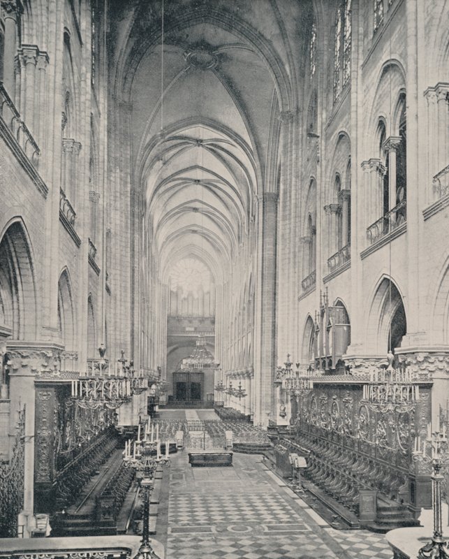 París: El Interior de la Catedral de Notre Dame de French Photographer
