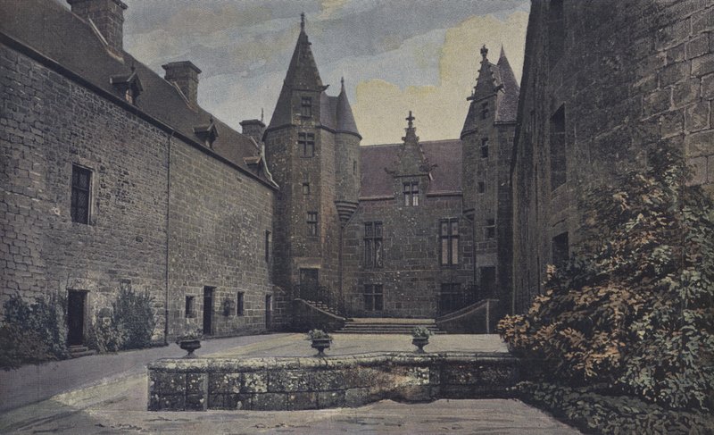Ploubezre, Castillo de Kergrist, Conjunto sobre el Patio de honor de French Photographer