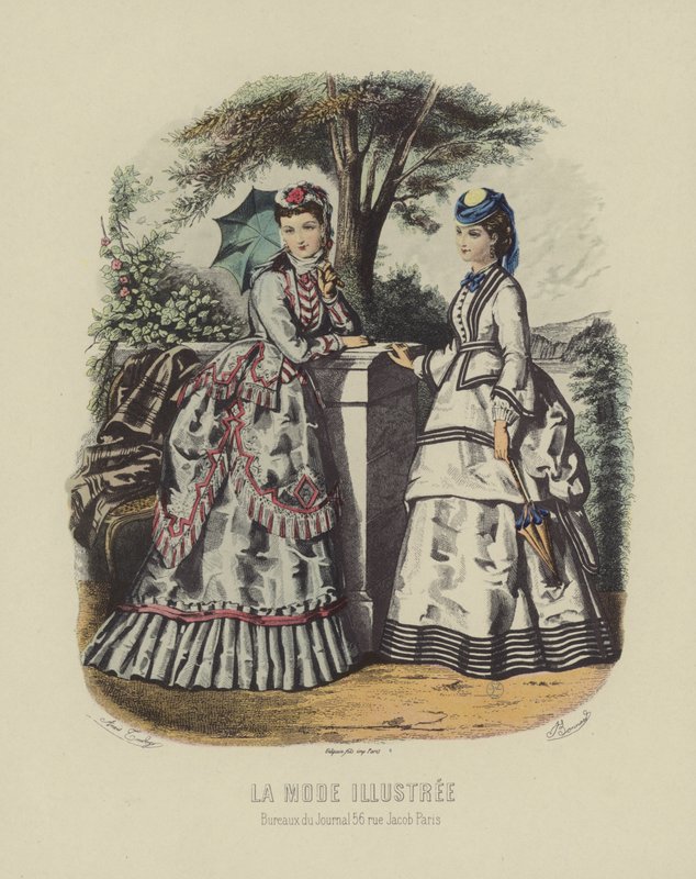 Mujeres elegantes con vestidos de época en el jardín de French School