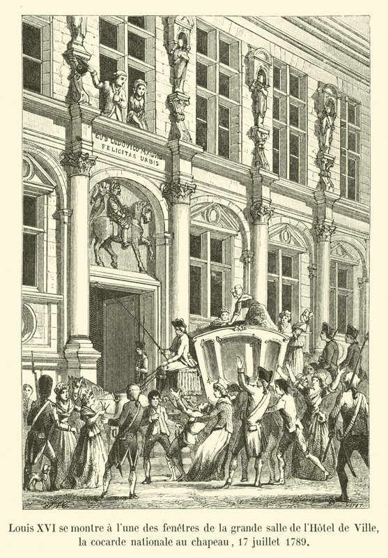 Luis XVI se muestra en una de las ventanas de la gran sala del Hôtel de Ville, con la escarapela nacional en el sombrero, 17 de julio de 1789 de French School