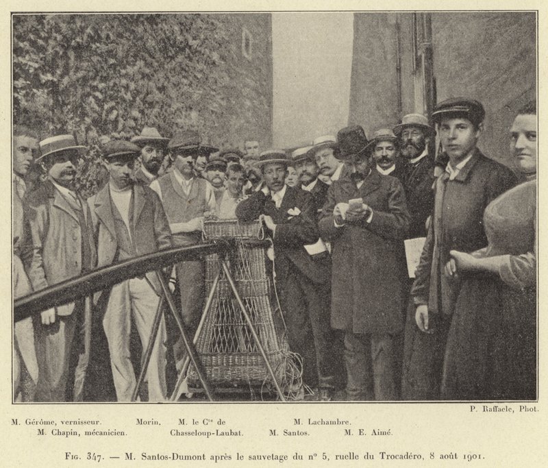 M Santos-Dumont después del rescate del no 5, callejón del Trocadero, 8 de agosto de 1901 de French School