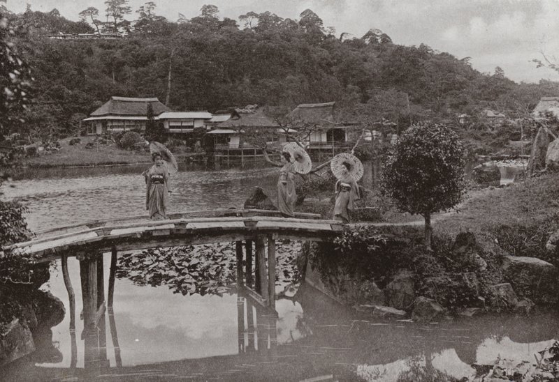 Hikone (foto en blanco y negro) de Herbert Ponting