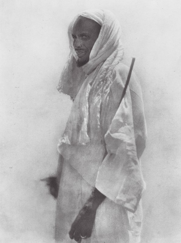 África: Aulad Hamid Arab (foto b/n) de Hugo Adolf Bernatzik