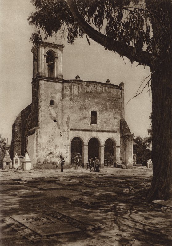 Mexico: Amecameca, Capilla "Guadalupe" en el Sacro Monte (b/w photo) de Hugo Brehme