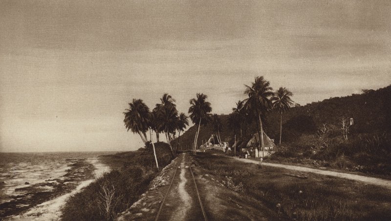 Mexico: Campeche, Calle por Lerma (b/w photo) de Hugo Brehme