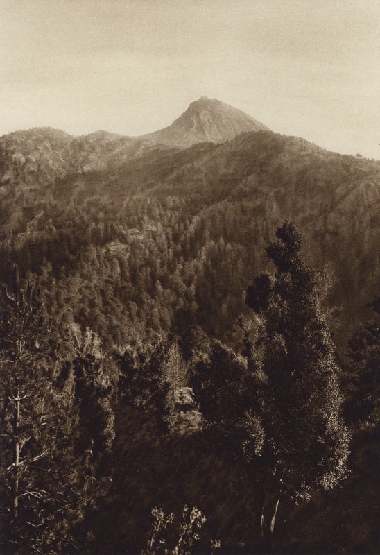 México: Nevado de Colima, Vista parcial (foto b/n) de Hugo Brehme
