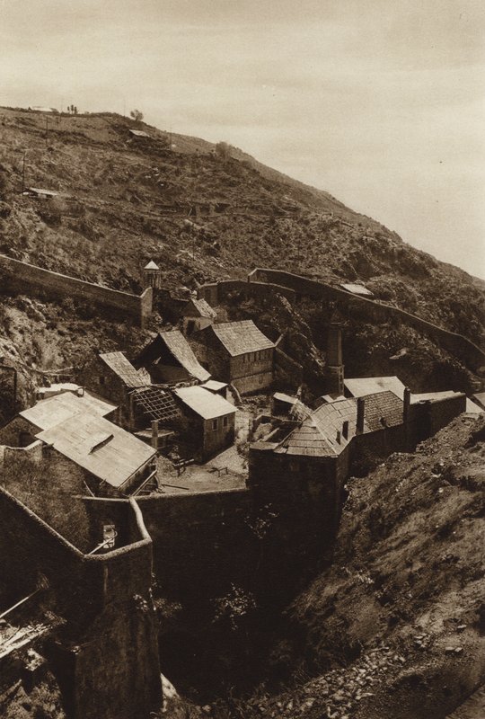Mexico: Pachuca, Antigua mina espanola (b/w photo) de Hugo Brehme