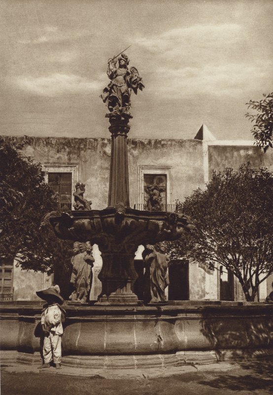Mexico: Puebla, Fuente de San Miguel (b/w photo) de Hugo Brehme