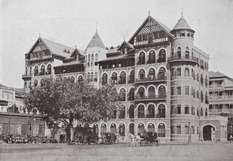 Bombay / Mumbai: Cámaras residenciales del Real Club Náutico de Bombay (fotografía en blanco y negro) de Indian photographer