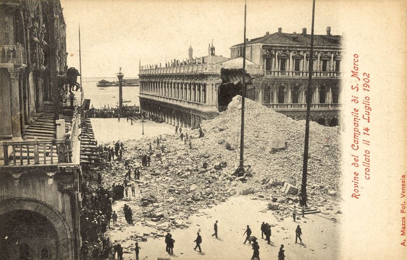 Colapso del Campanile de San Marco, Venecia, 14 de julio de 1902 de Italian Photographer