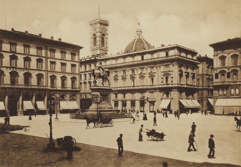 Firenze / Florencia: Piazza Vittorio Emanuele (fotografía en b/n) de Italian Photographer