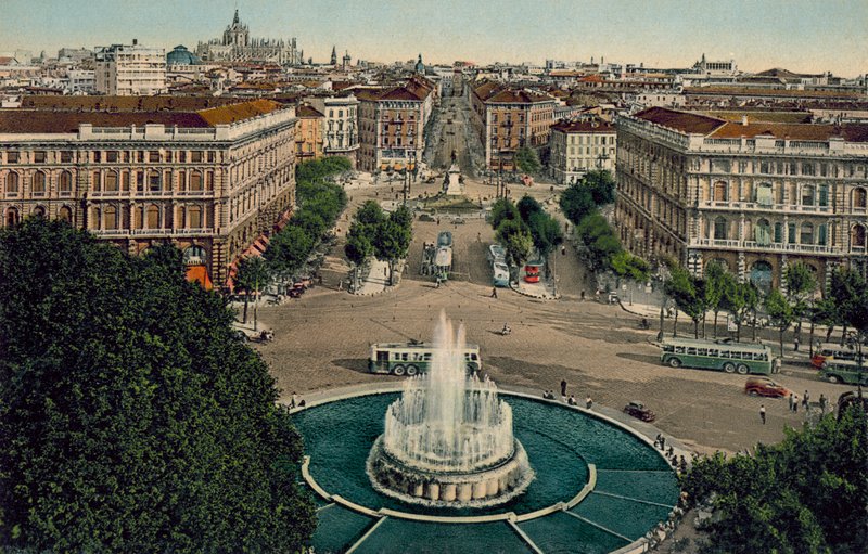 Milán / Milan: Panorama desde el Castillo (foto en color) de Italian Photographer