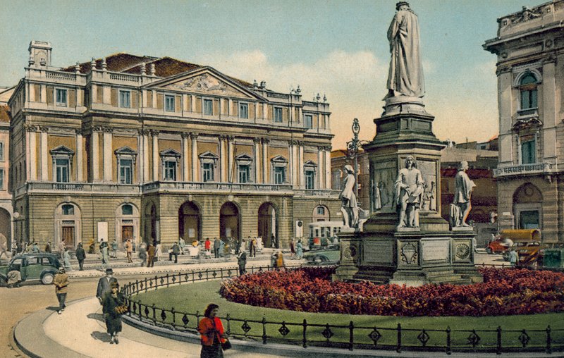 Milán / Milan: Teatro alla Scala (foto en color) de Italian Photographer