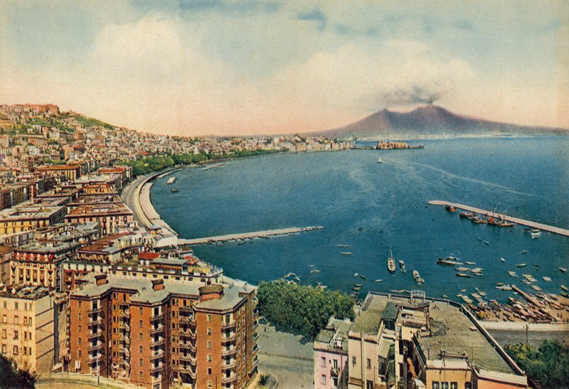 Nápoles / Napoli: Panorama y Vesubio (foto en color) de Italian Photographer