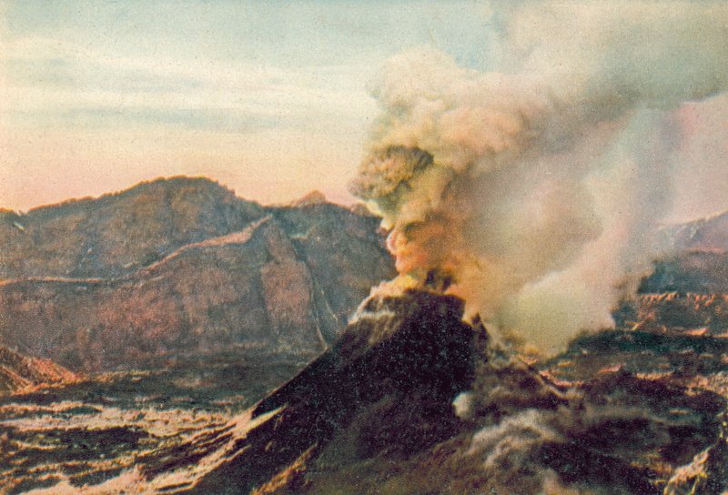Nápoles: Vesubio en erupción (foto en color) de Italian Photographer