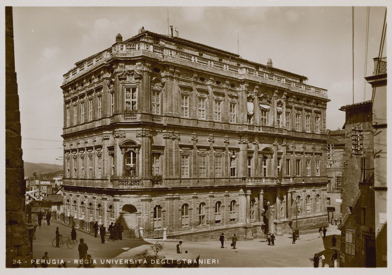 Perugia, Università degli Stranieri, c. 1920 de Italian Photographer