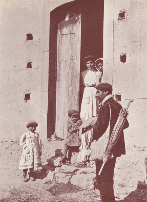 Sicilia: un músico errante (foto b/n) de Italian Photographer