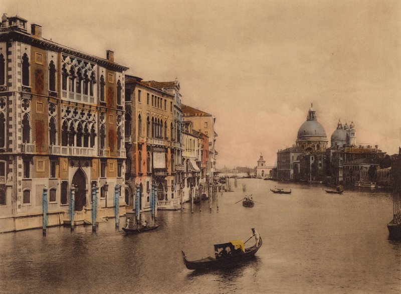 Venezia / Venecia: Gran Canal e Iglesia de la Salute (foto en color) de Italian Photographer
