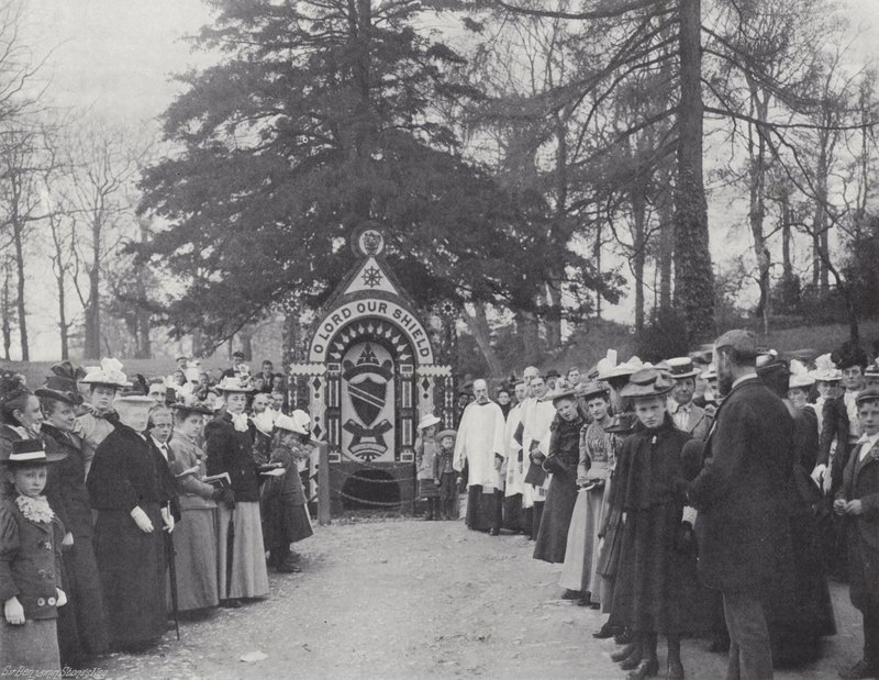 Decoración de Pozos en Tissington, Servicio en el Pozo del Tejo de J. Benjamin Stone