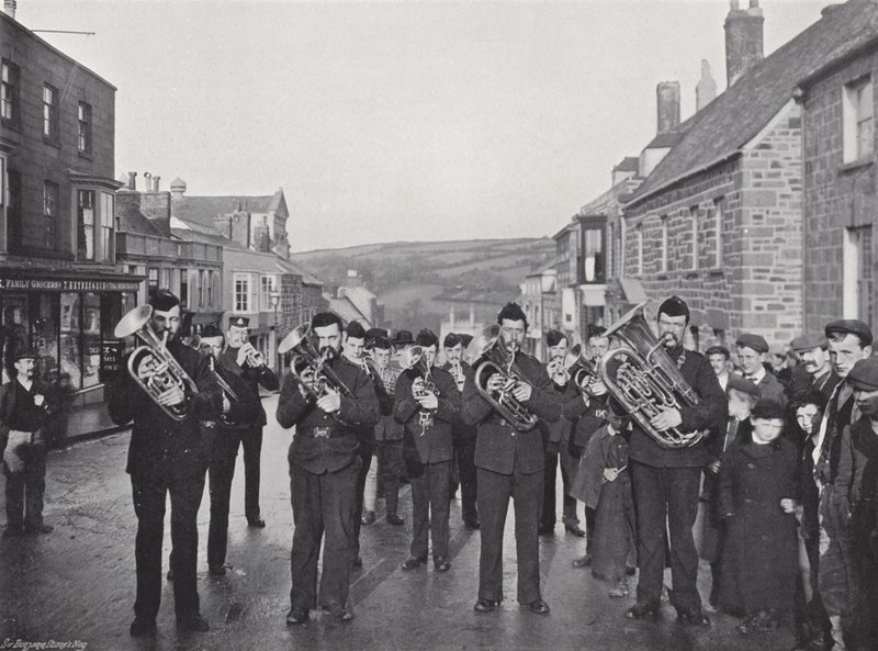 Día de la Flora en Helston, tocando el baile Furry de J. Benjamin Stone