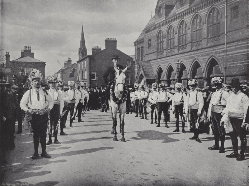 Festival del Primero de Mayo en Knutsford, los bailarines de Morris de J. Benjamin Stone