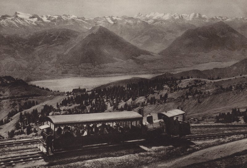 En la estación de Rigi Kulm (foto en blanco y negro) de Jean Gaberell