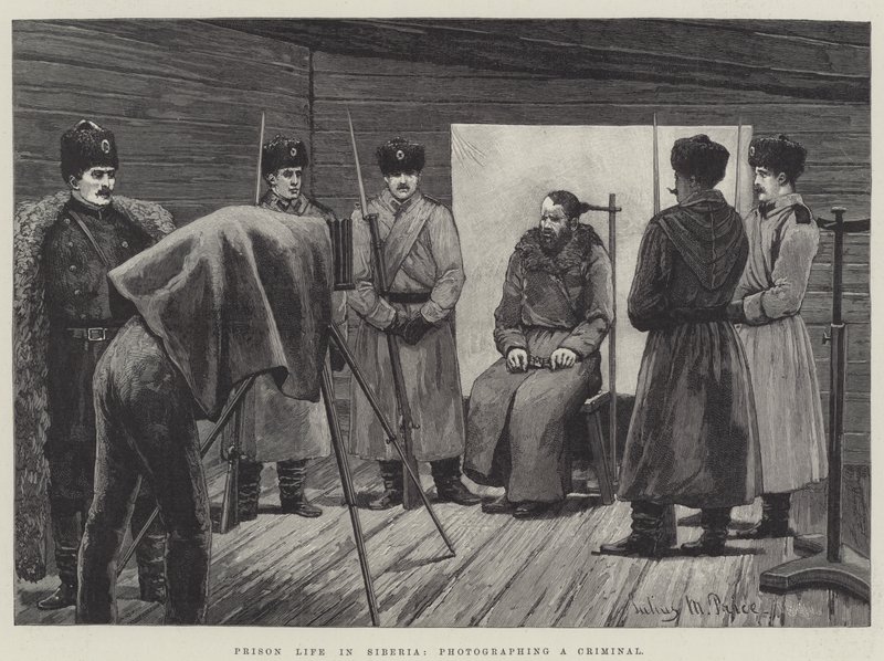 Vida en prisión en Siberia, fotografiando a un criminal de Julius Mandes Price