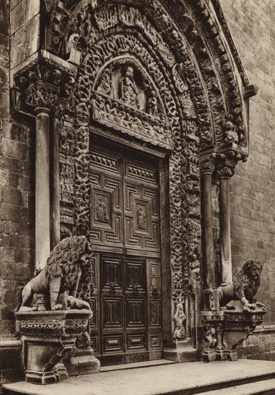Italia: Altamura, Puglie, Catedral (foto b/n) de Kurt Hielscher
