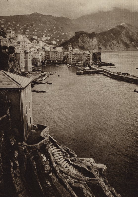 Italia: Camogli, Riviera (foto b/n) de Kurt Hielscher