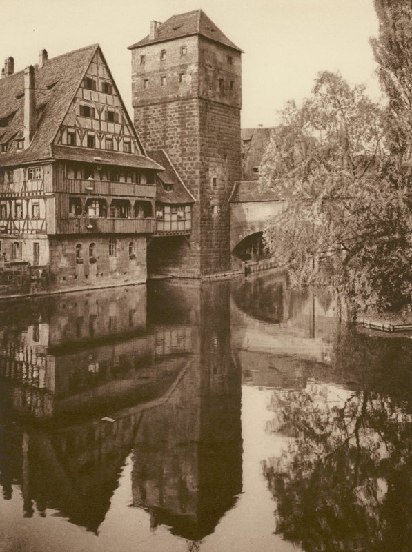 Nurnberg, Der Henkersteg; Nuremberg, El "Henkersteg" (foto b/n) de Kurt Hielscher