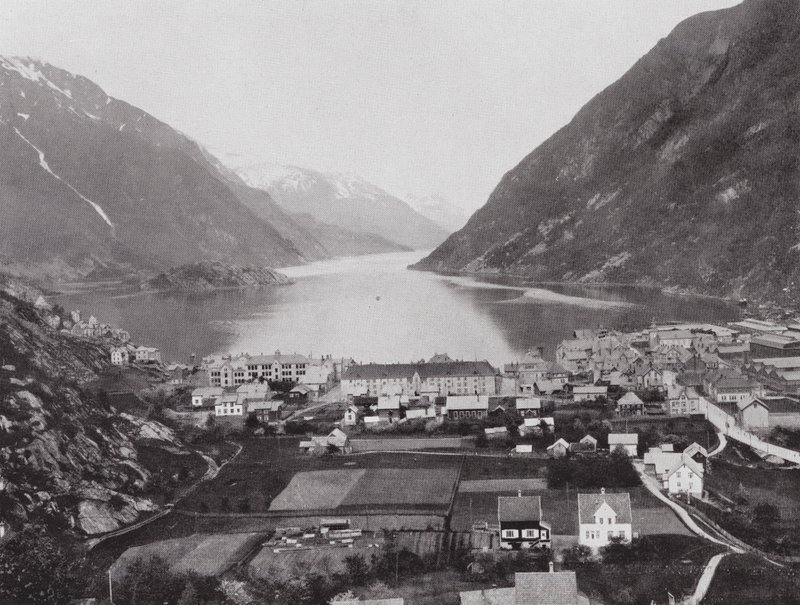 Odda (foto b/n) de Norwegian Photographer