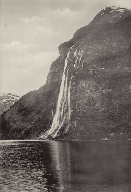 Las siete hermanas (cascada) Geiranger (fotografía en b/n) de Norwegian Photographer