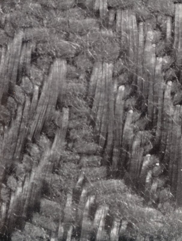 Fibras de una servilleta de mesa adamascada (foto b/n) de Paul Henning
